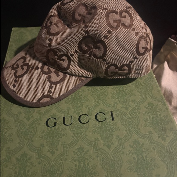 Gucci Tan and Brown Monogram Hat - Picture 2 of 10